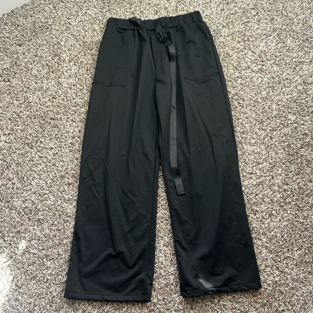 Baggy Black Wide-Leg Pants with Belt